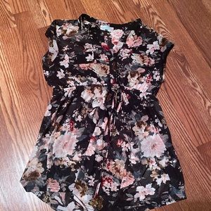 Maternity floral tunic